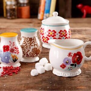 The Pioneer Woman table top kitchen set “flea market”